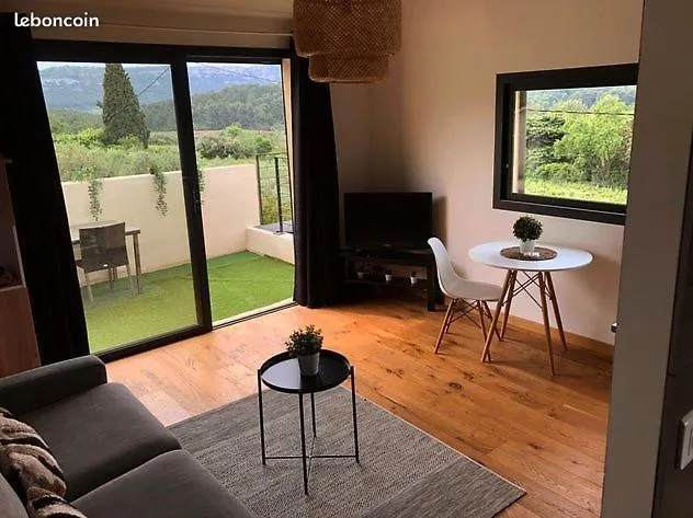 Appartement Dans Les Vignes De *